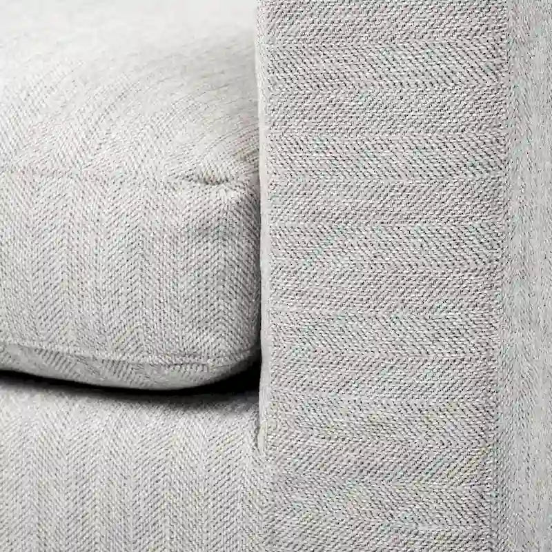 Zweisitzer-Sofa mit beigem Schonbezug