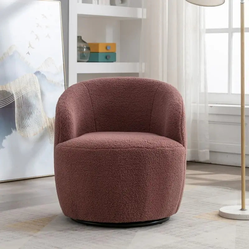 Drehbarer Akzentsessel im Schalendesign aus Teddy-Stoff mit pulverbeschichtetem Metallring