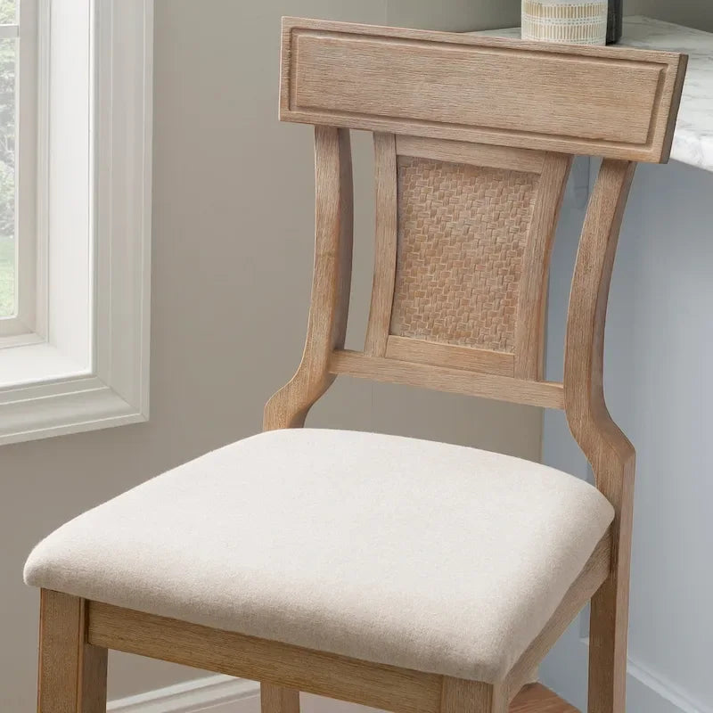 Handgeflochtener Barhocker im Landhausstil aus Rattan