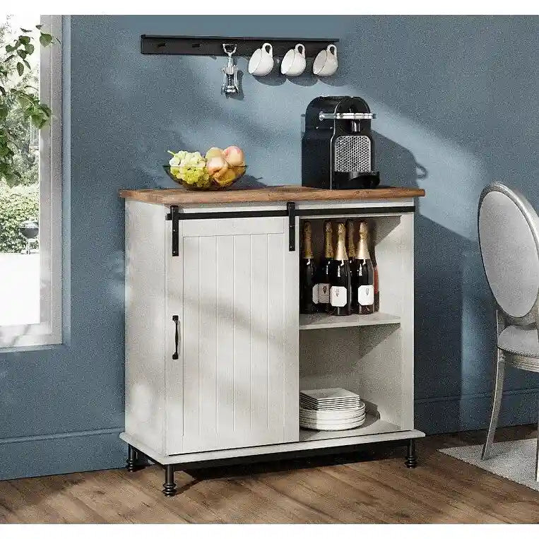 Küchenbuffet und Flurtisch in Weiß im Landhausstil mit Schiebetür im Scheunentor-Stil und Stauraum